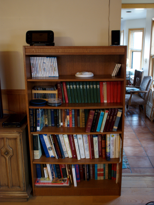 bookshelf.png